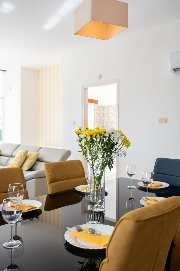 Villa Savoya Sunrise By Ezoria Villas Golful Coralilor Exterior foto