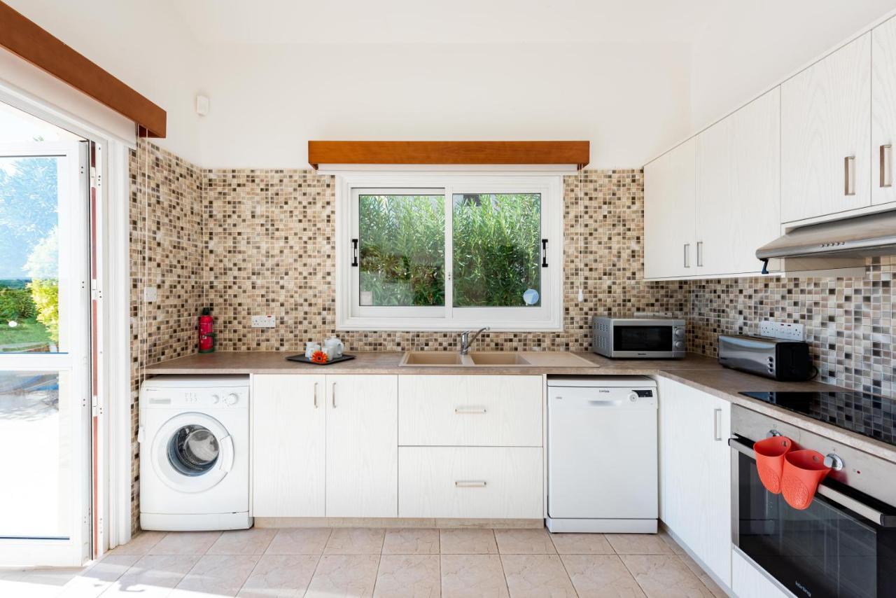 Villa Savoya Sunrise By Ezoria Villas Golful Coralilor Exterior foto